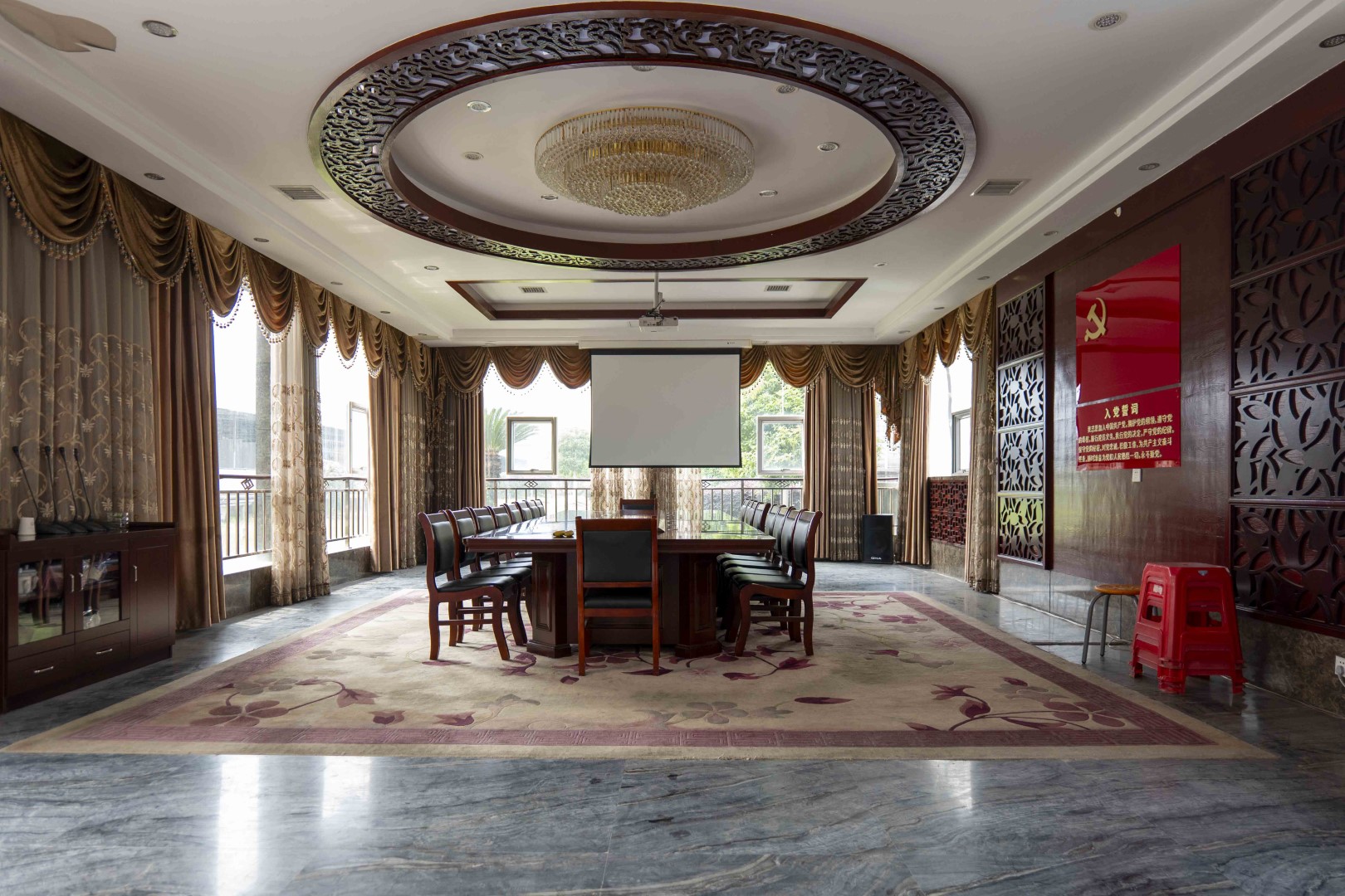 滕王楼四楼办公区域